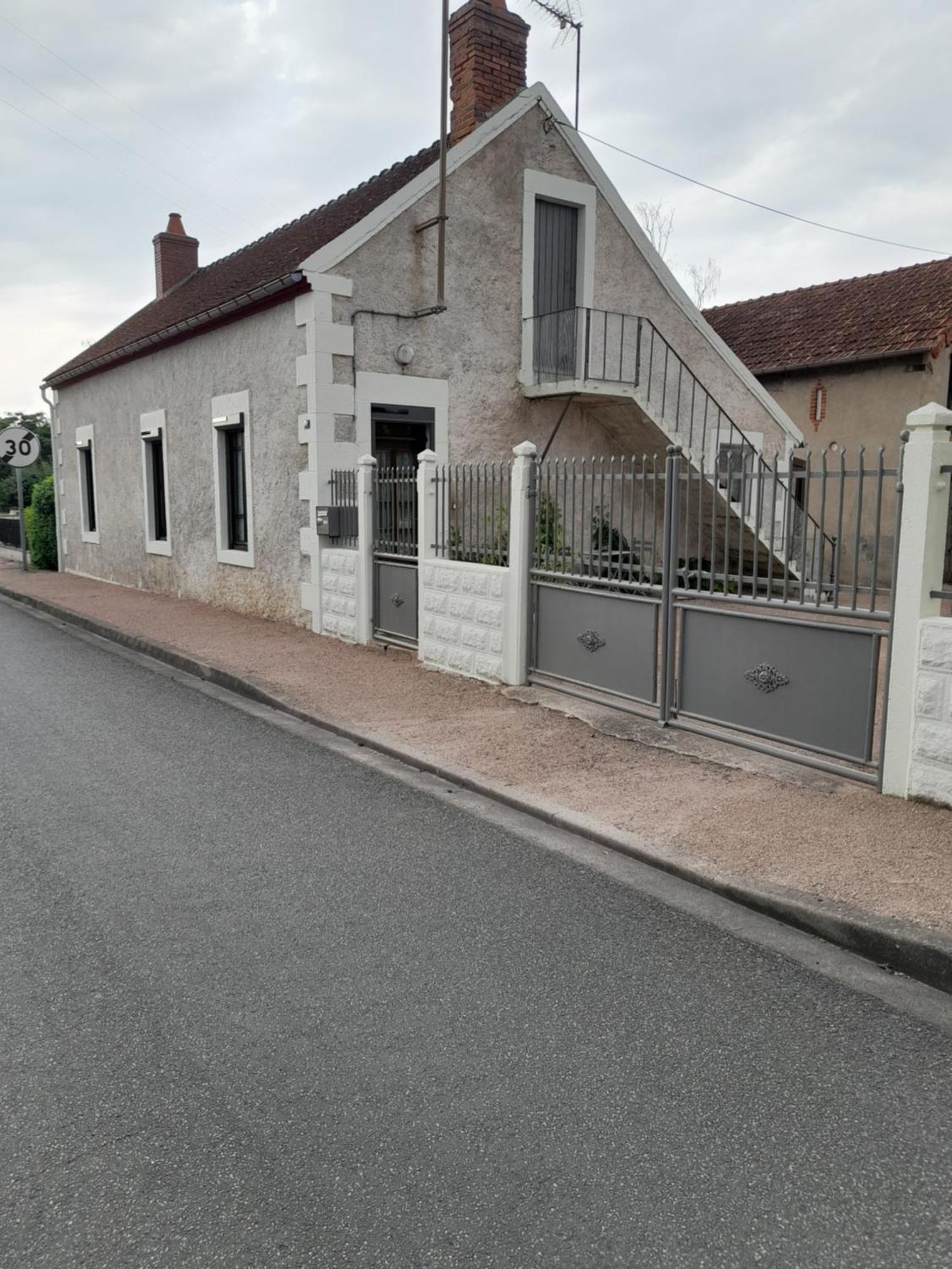 Maison Proche Le Pal 4Kms Thiel-sur-Acolin Экстерьер фото